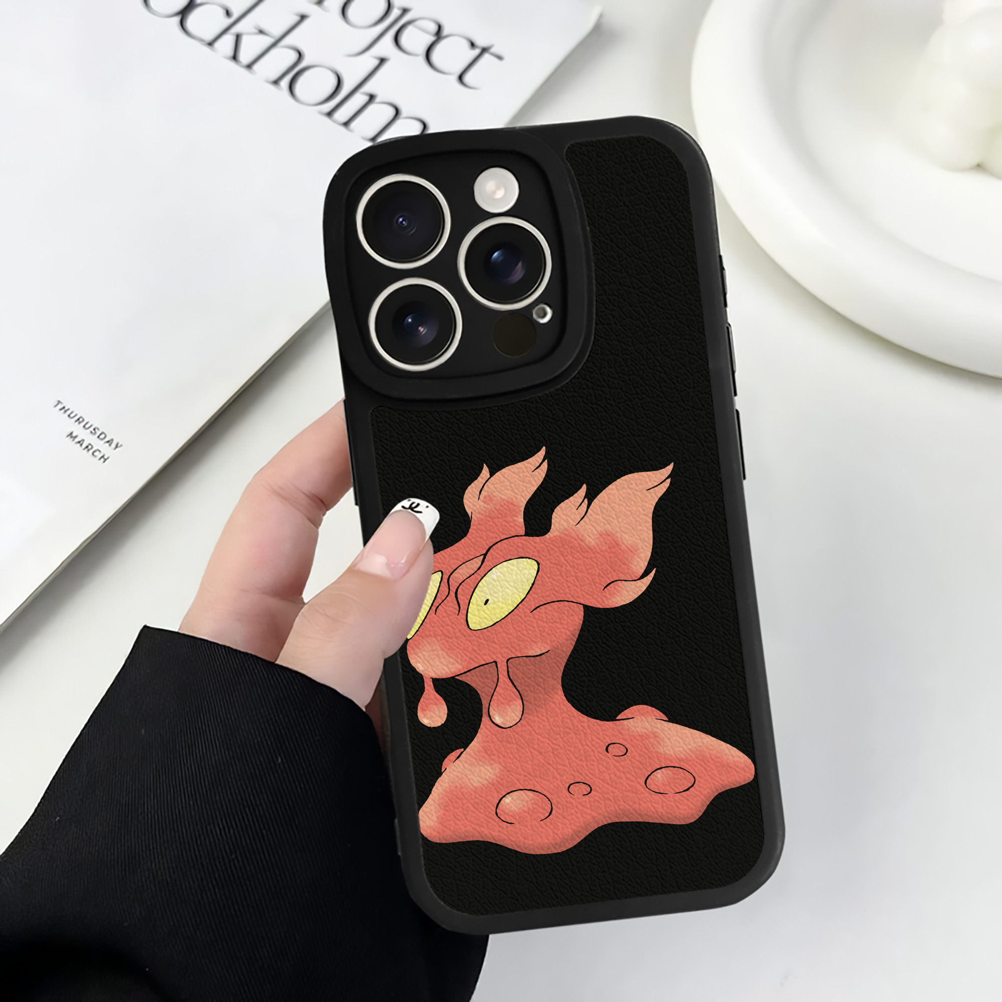 （画像用） ポケットモンスター Pokémon 【iPhone 16シリーズ対応】シリコンスマホケース（レザー調） 材質：シリコン